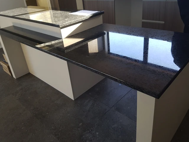 Silver Pearl granite — application 2